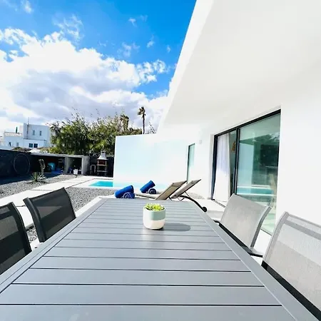 Pasito Luxury Вилла Чарко-дель-Пало